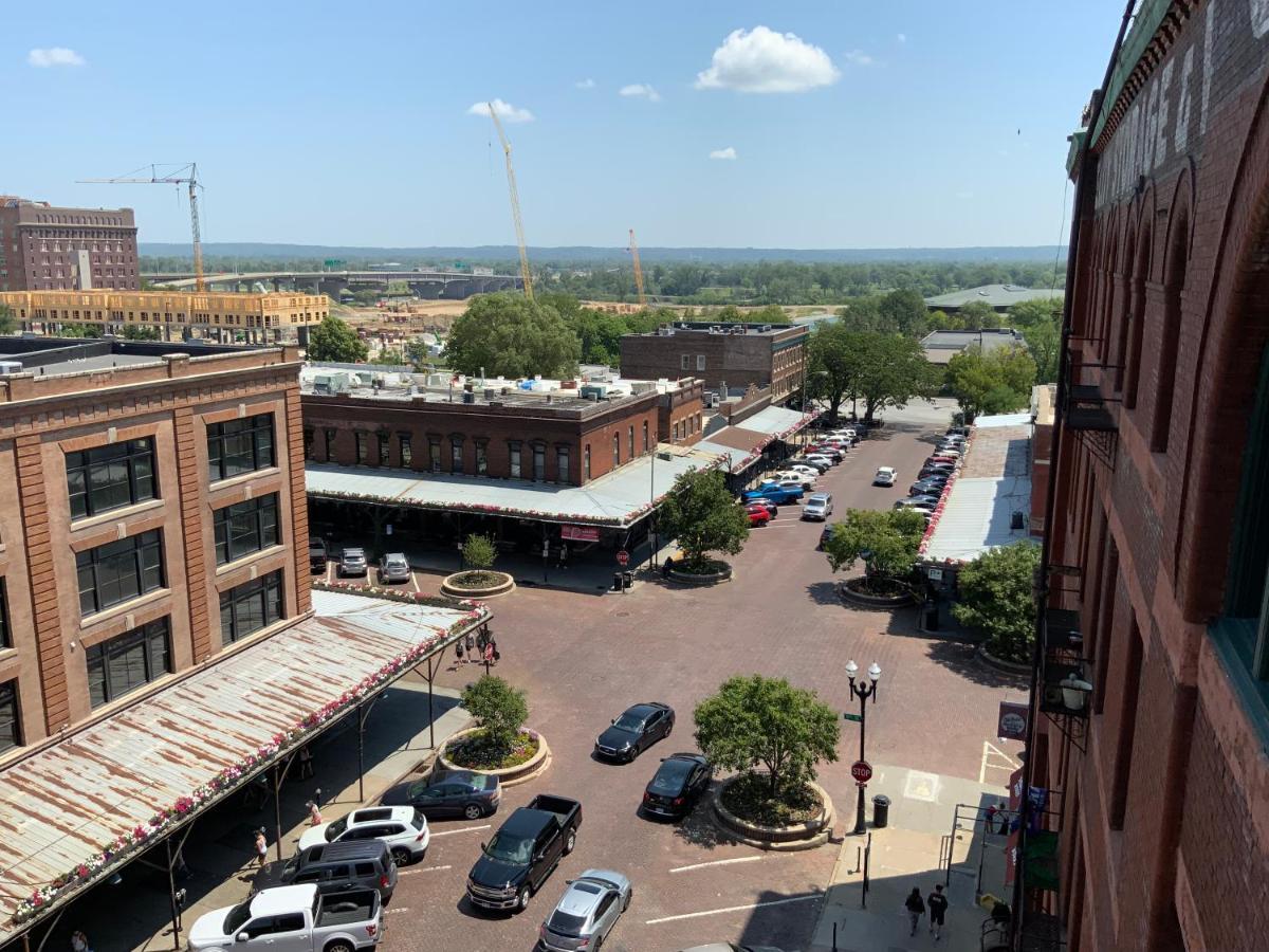 Blackout Themed Residence In The Prime Heart Of Omaha'S Old Market! אומהה מראה חיצוני תמונה